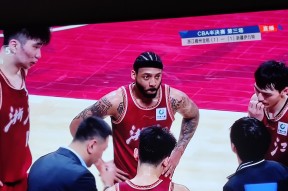 爱游戏登录入口 -包含阿斯顿维拉发布备战花絮，窗口期篮板制胜，全明星赛任务艰巨，临场指挥获称赞的词条